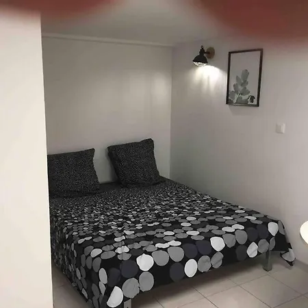 Apartment Les Ruisseaux, Avec Terrasse Et Jardin *