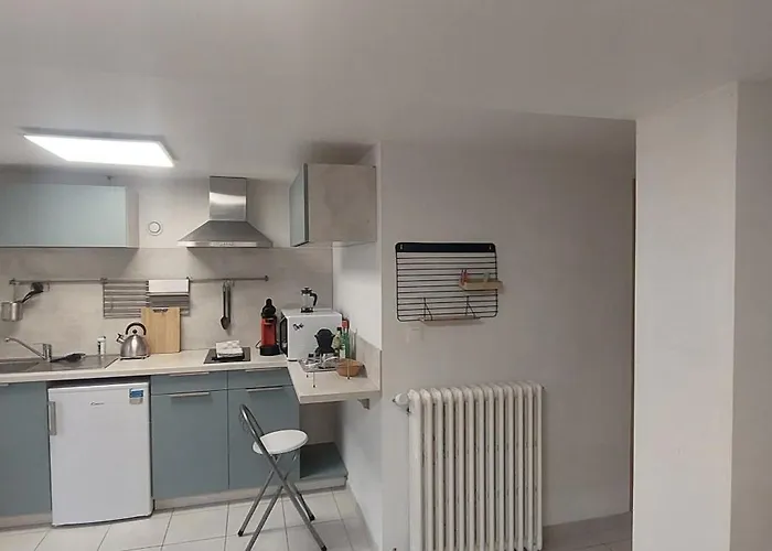 Les Ruisseaux, Avec Terrasse Et Jardin * Valence (Drome)