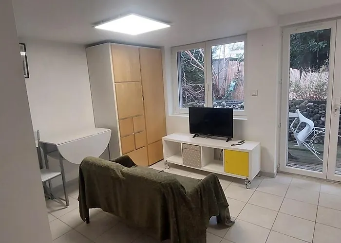 Les Ruisseaux, Avec Terrasse Et Jardin